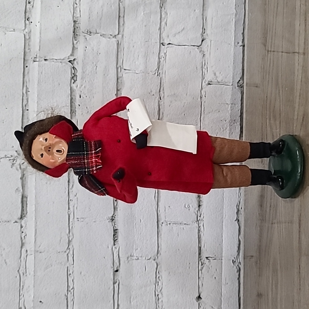 Byers' Choice Carolers '87 Handcrafted Adult Caroler Man w/Sheet Music Vintage